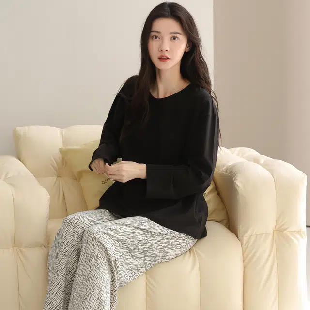 俏霓桐 春秋款简约优雅带胸垫亲肤纯棉运动休闲舒适百搭长袖长裤家居服可外穿睡衣套装 女款