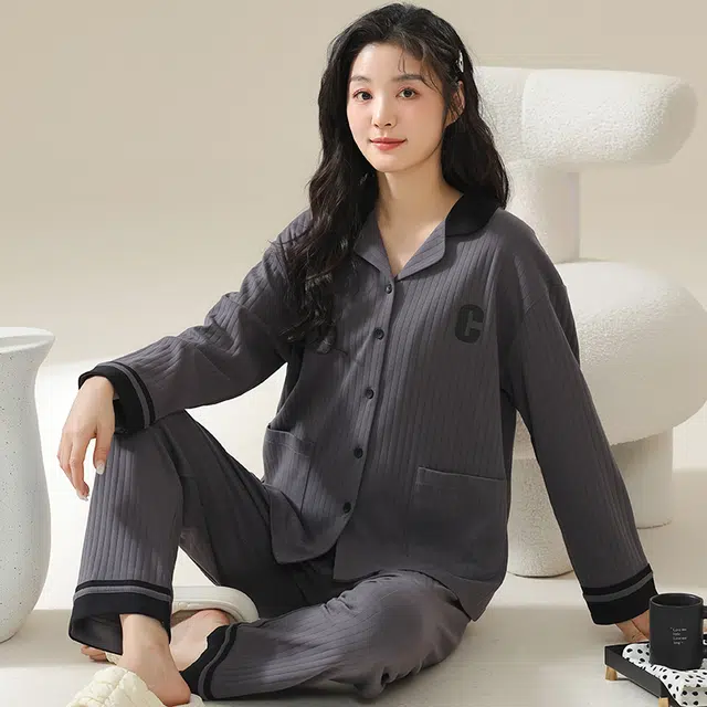 俏霓桐 简约字母亲肤舒适长袖开衫休闲长裤可外穿睡衣套装 女款 深灰色