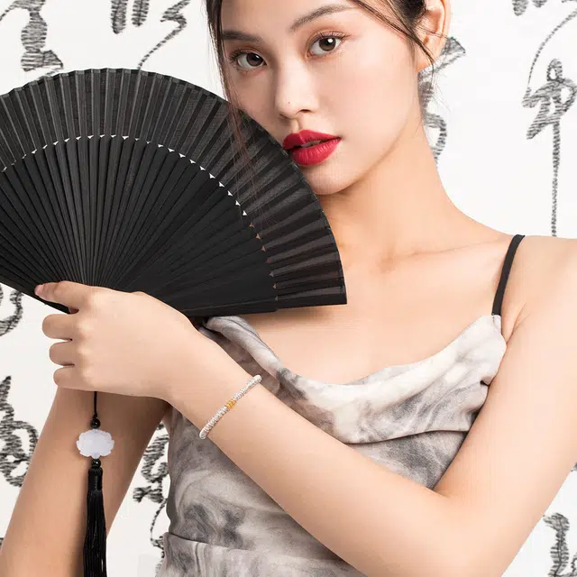 珂里 简约百搭小精致轻奢几何设计感气质冷淡风甜美时尚 环保合金 手链 女款