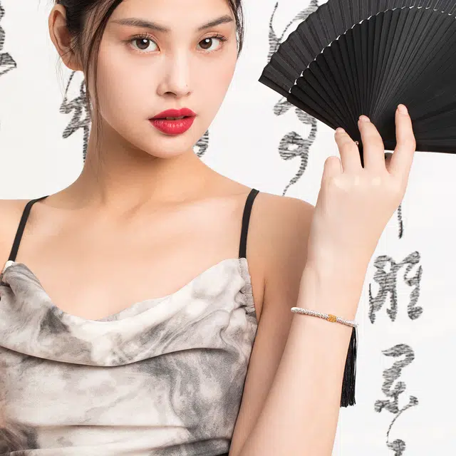珂里 简约百搭小精致轻奢几何设计感气质冷淡风甜美时尚 环保合金 手链 女款