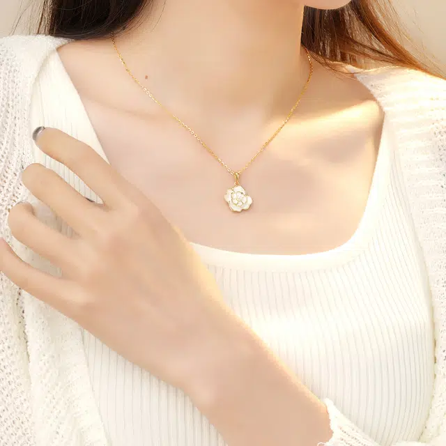 S925