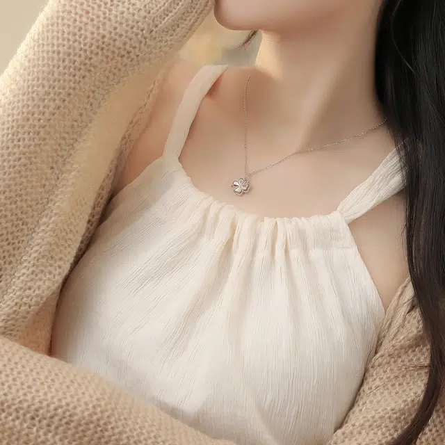 S925