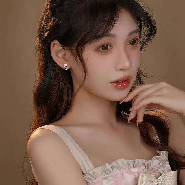 S925