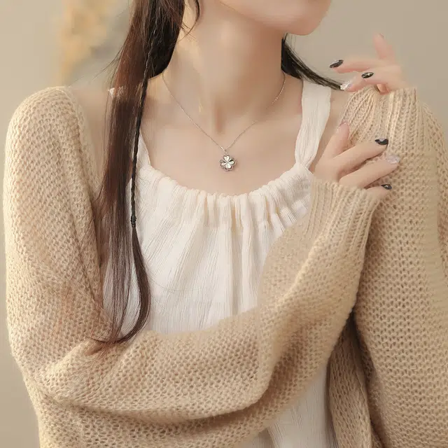 S925