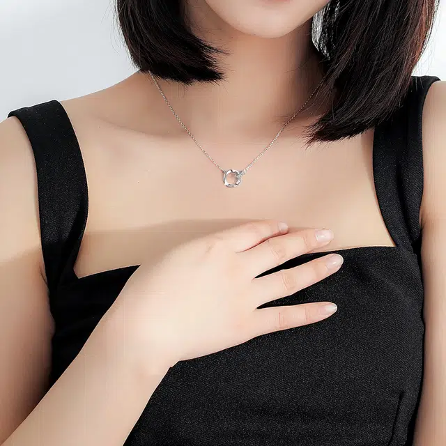 S925