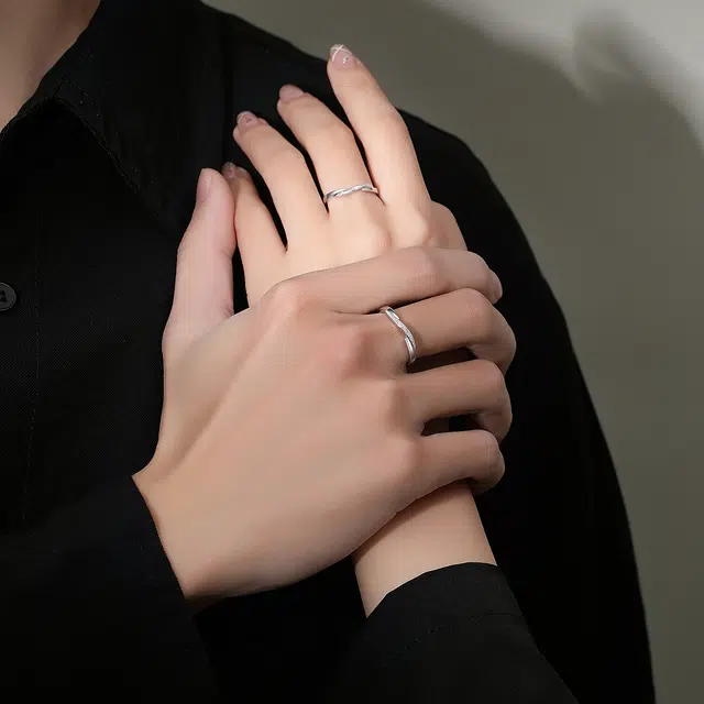 S925