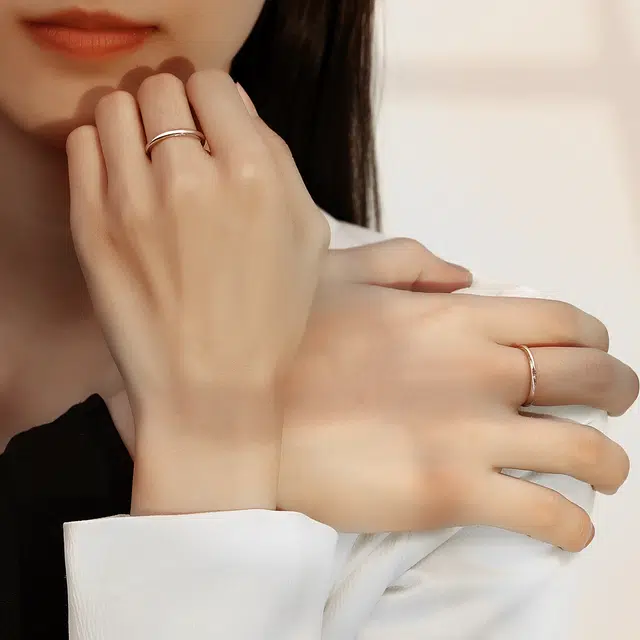 S925