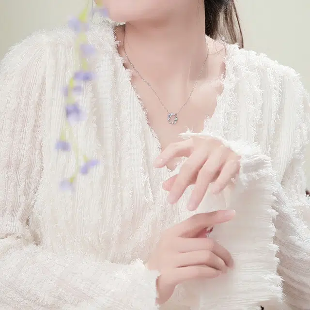 S925