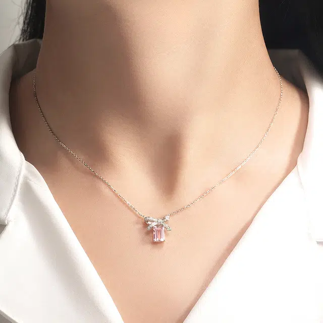 S925