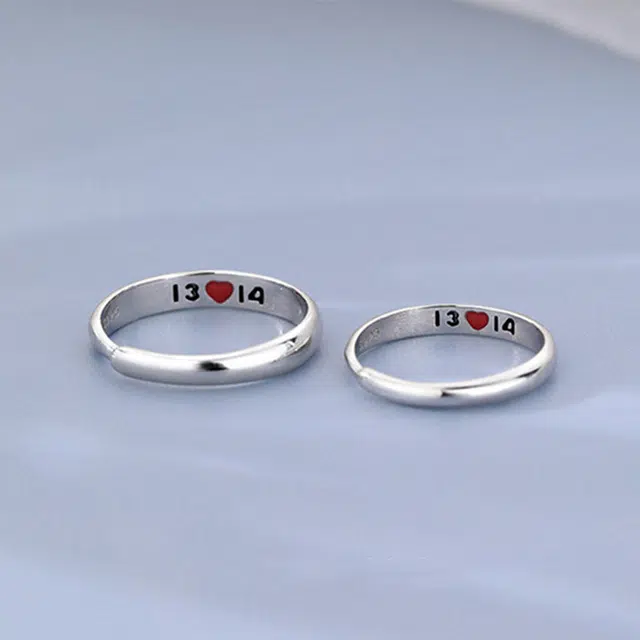 925