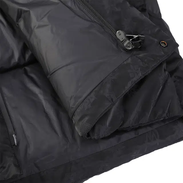 ANDREW MACKENZIE logo