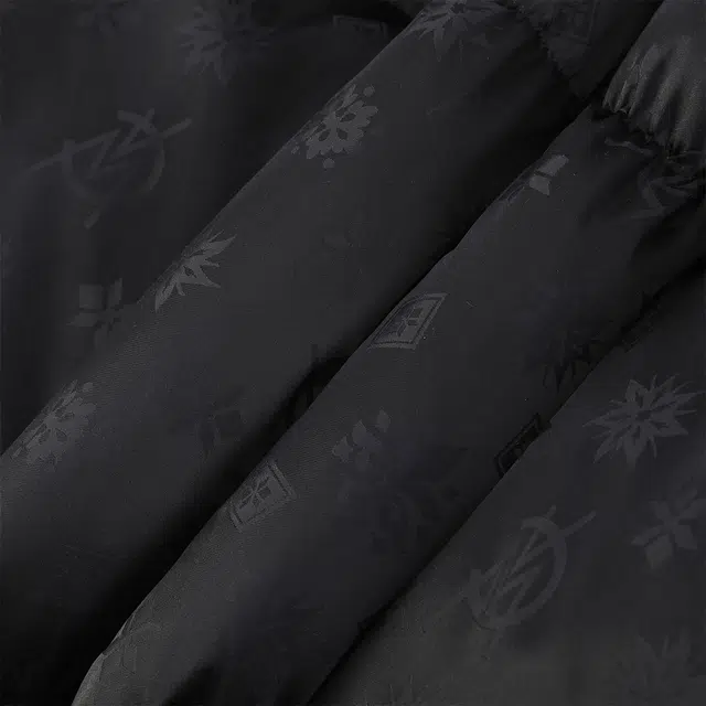 ANDREW MACKENZIE logo