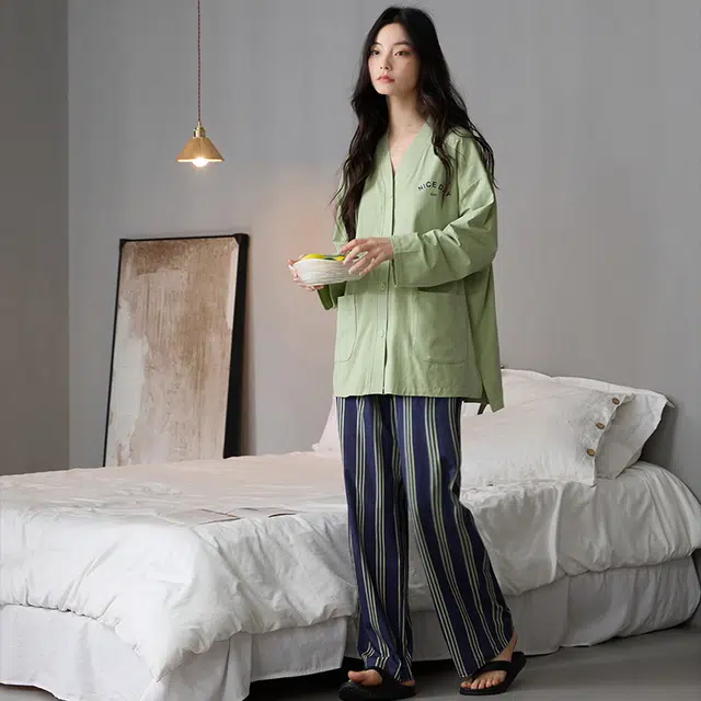 都市丽人 舒适休闲开衫长袖长裤家居服可外穿睡衣套装 女款 图片色