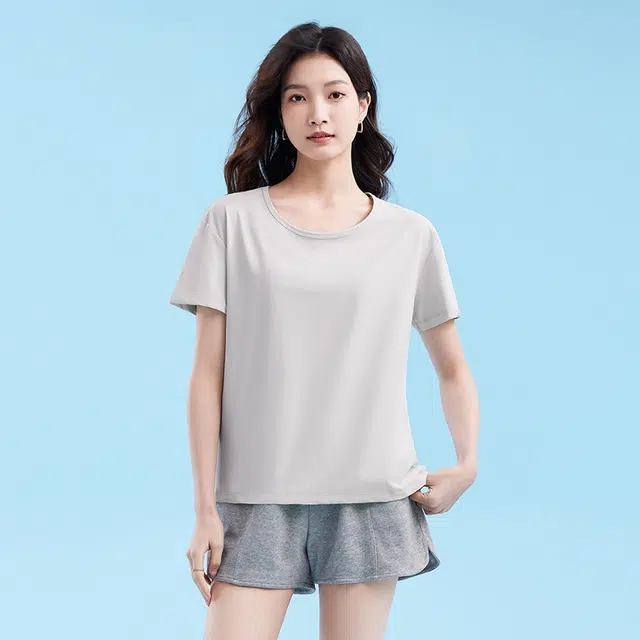 都市丽人 正肩圆领休闲百搭显瘦设计凉感短袖打底衣 女款