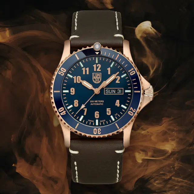 LUMINOX
