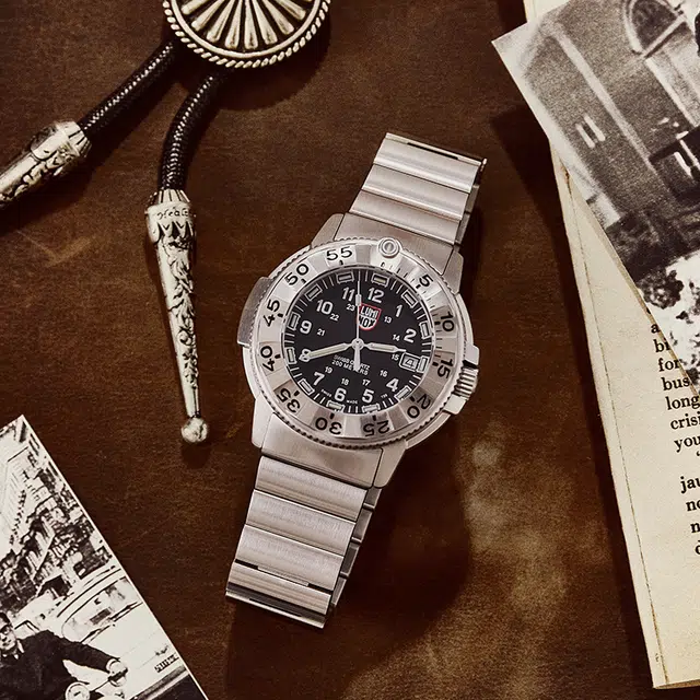 LUMINOX