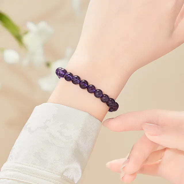 老凤祥 【限量赠·手机贴&紫气东来】紫定富贵 高品质国风 新中式本命年招财纳福 能量精美礼盒天然 紫水晶 手串 女款