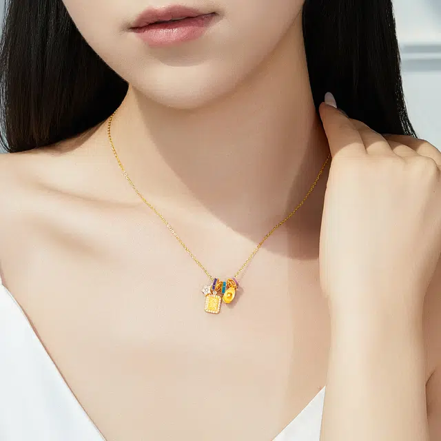 S925