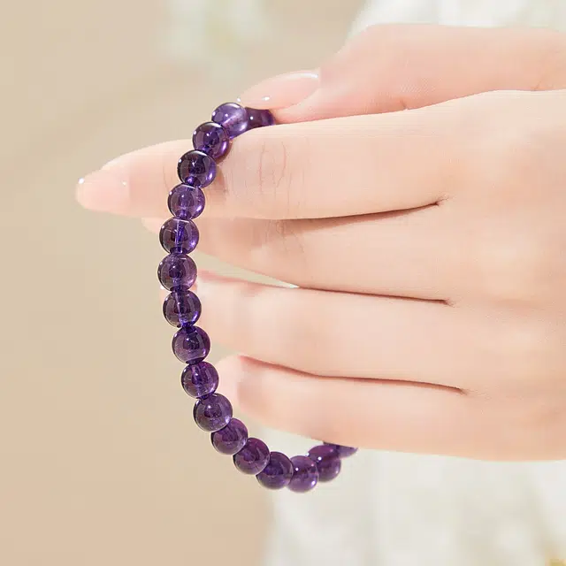 老凤祥 【限量赠·手机贴&紫气东来】紫定富贵 高品质国风 新中式本命年招财纳福 能量精美礼盒天然 紫水晶 手串 女款