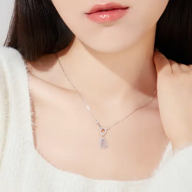 S925