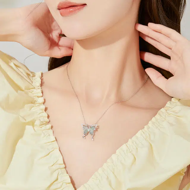 S925