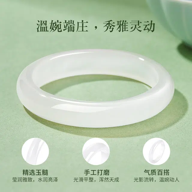 老凤祥 白月光 新中式国潮风一步一响旗袍汉服镯子 古风冰透轻奢清冷高级感设计纪念日周年女朋友送礼精美礼盒 玉髓 手镯 女款