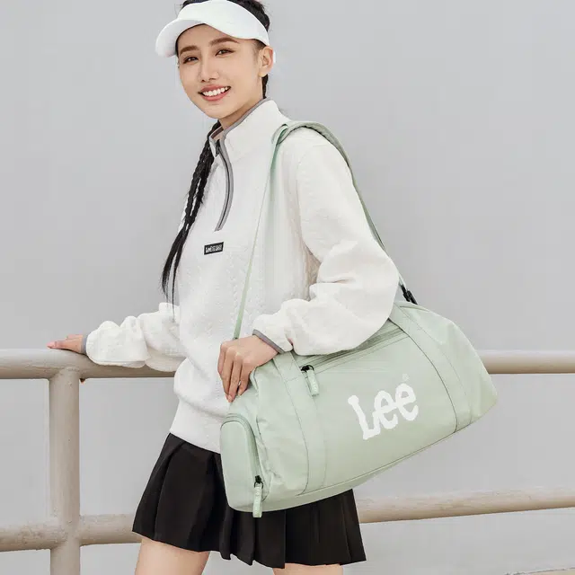 Lee
