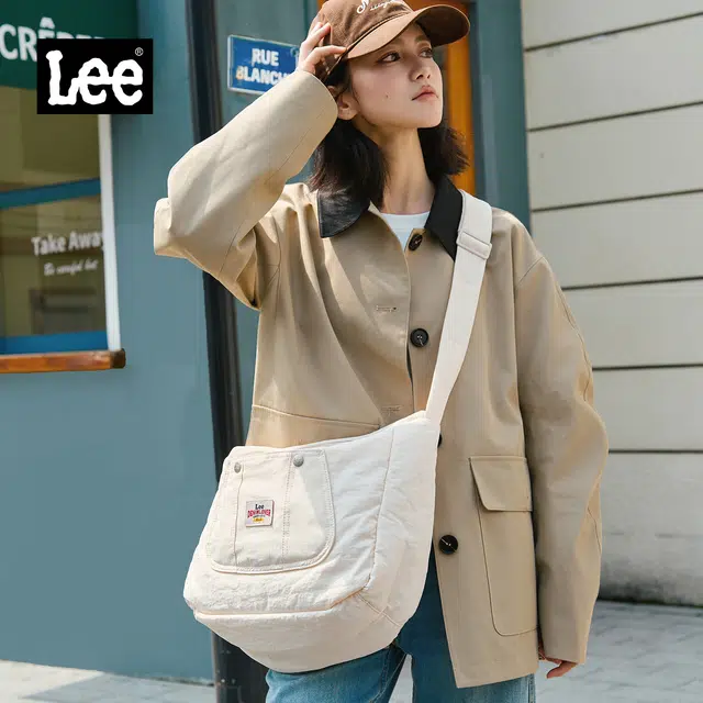 Lee