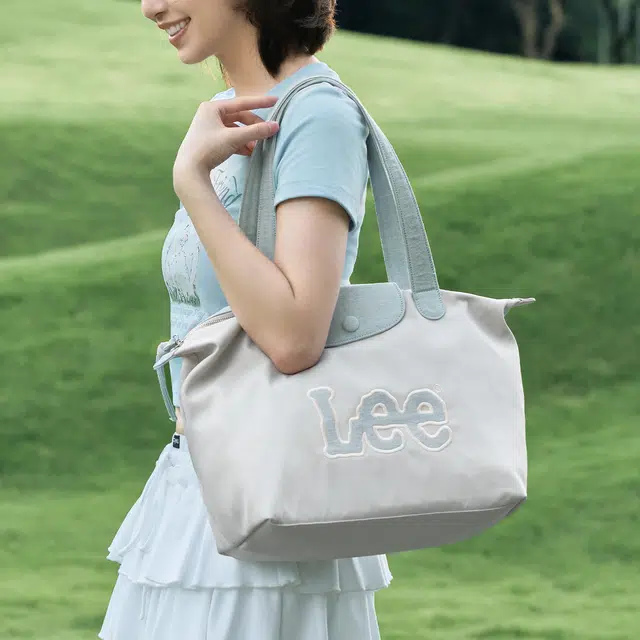 Lee