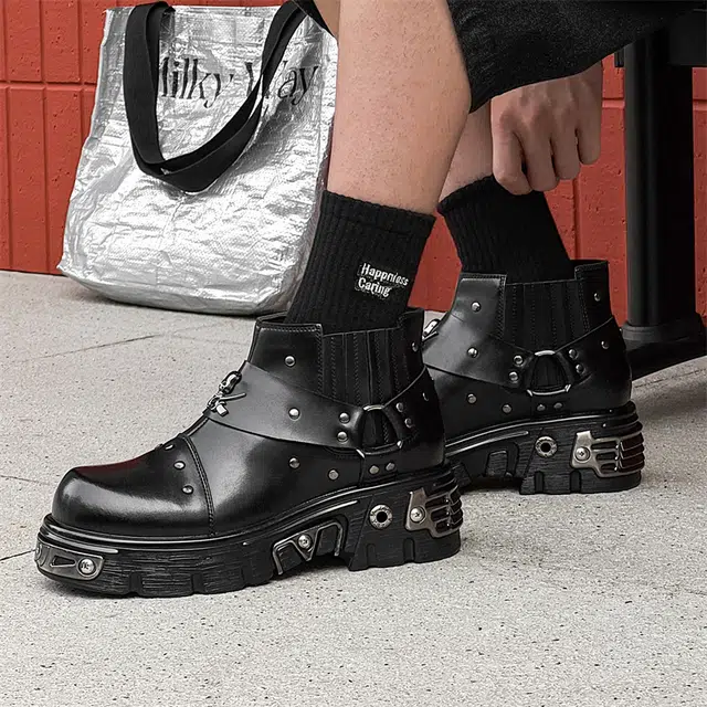 潮流百搭软底内增高英伦风铆钉舒适 短筒 马丁靴 男款