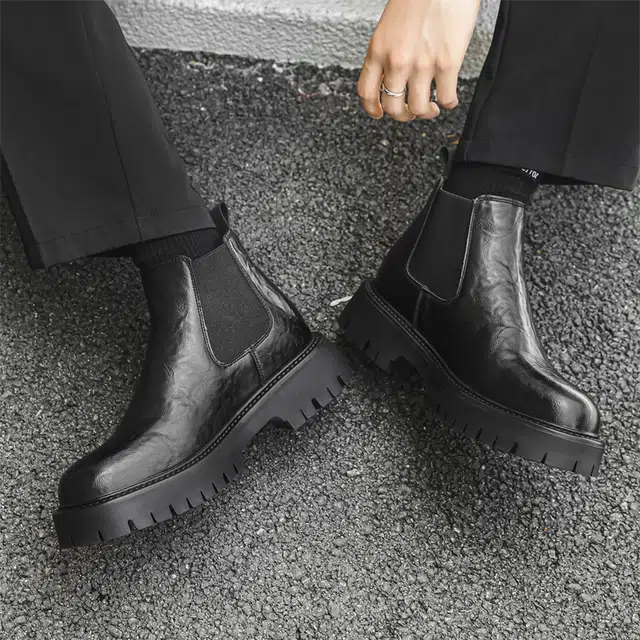 经典潮流轻奢英伦风厚底高帮时尚 短筒 马丁靴 男款 黑色