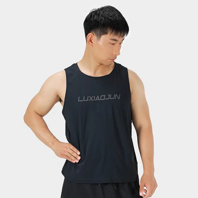 LUXIAOJUN F