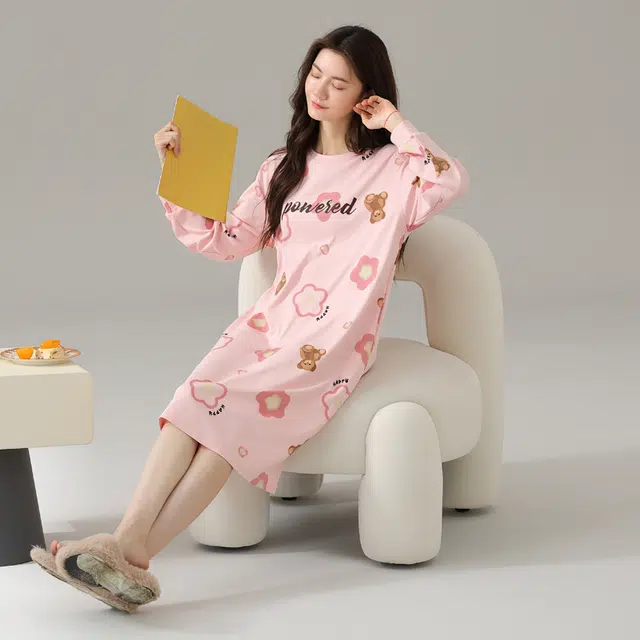 俏霓桐 卡通小熊纯棉舒适圆领长袖可爱甜美学生时尚居家睡衣家居服睡裙 女款
