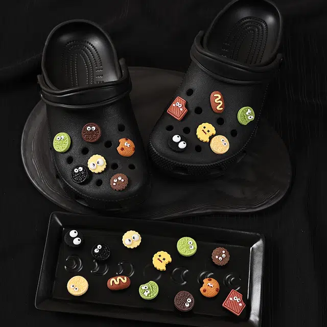 ZUOWEISHIJIA Crocs