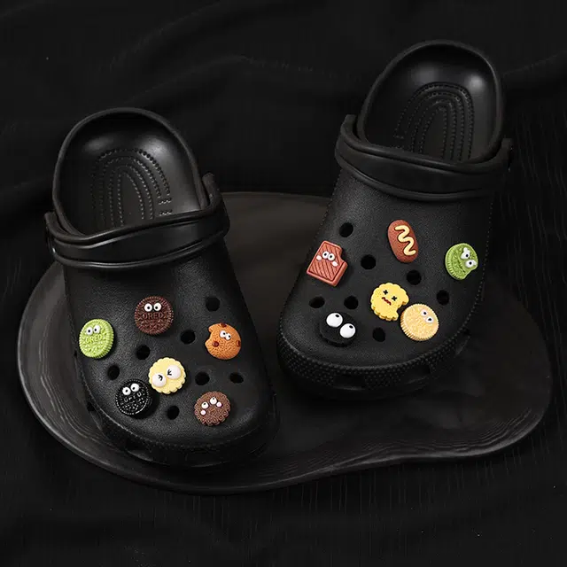 ZUOWEISHIJIA Crocs