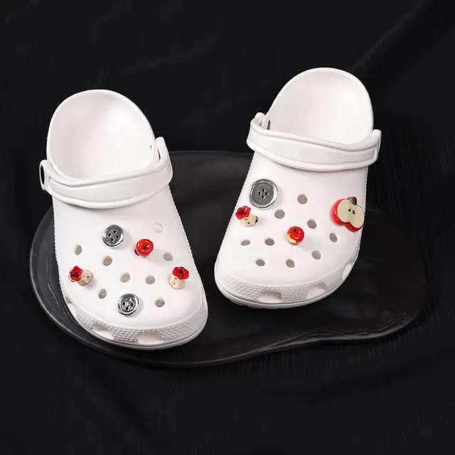 ZUOWEISHIJIA Crocs DIY