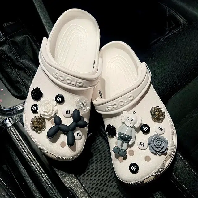 ZUOWEISHIJIA crocsDIY