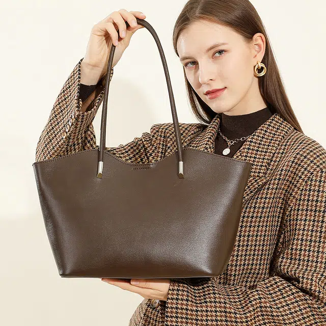 VANDEE Tote