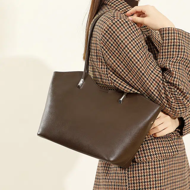 VANDEE Tote