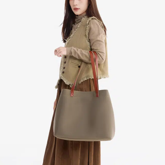 VANDEE Tote