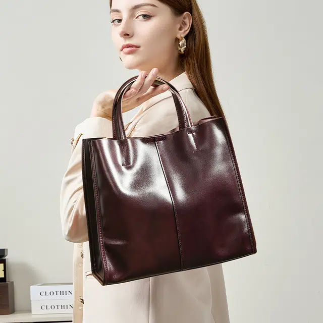 VANDEE Tote