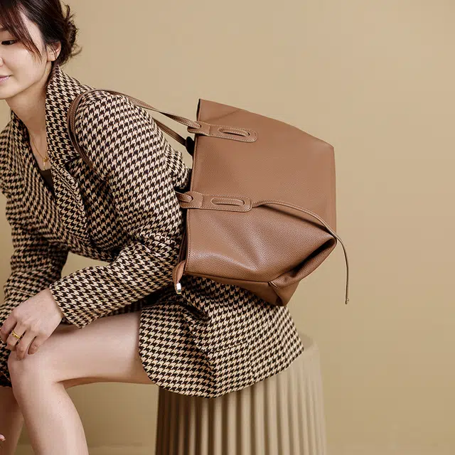 VANDEE Tote