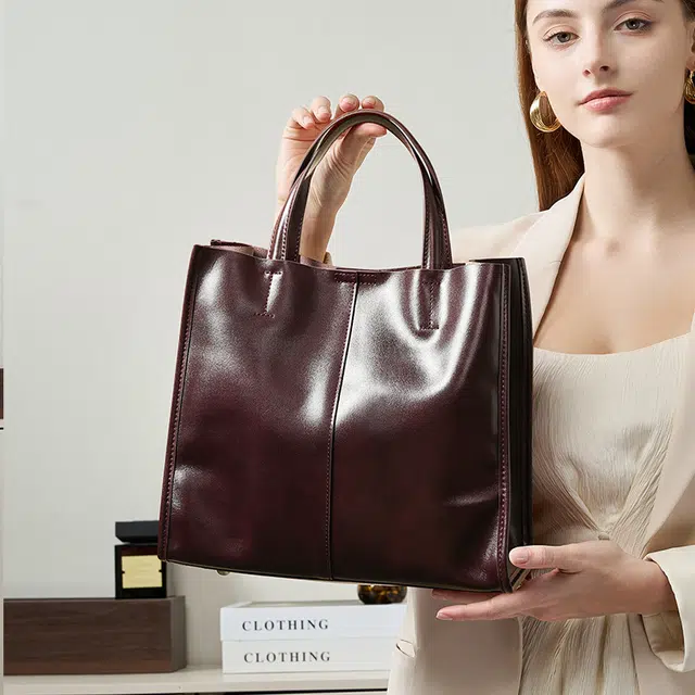 VANDEE Tote
