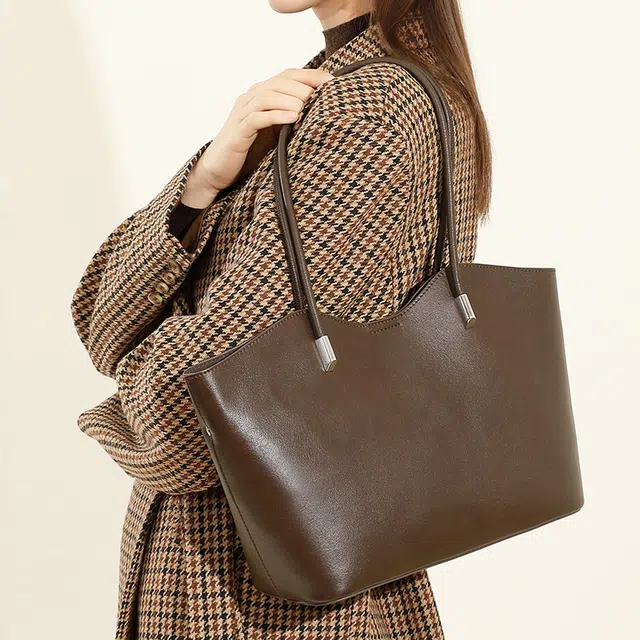 VANDEE Tote
