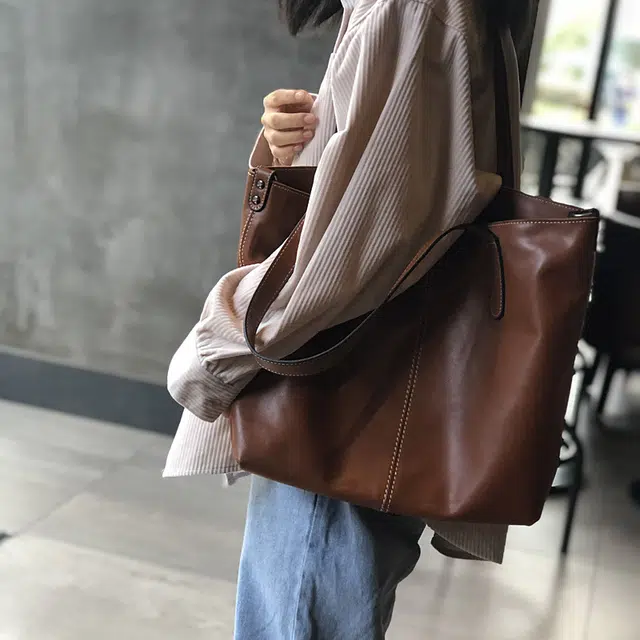 VANDEE Tote