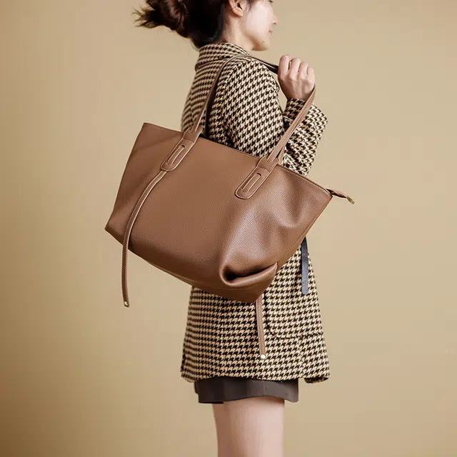 VANDEE Tote