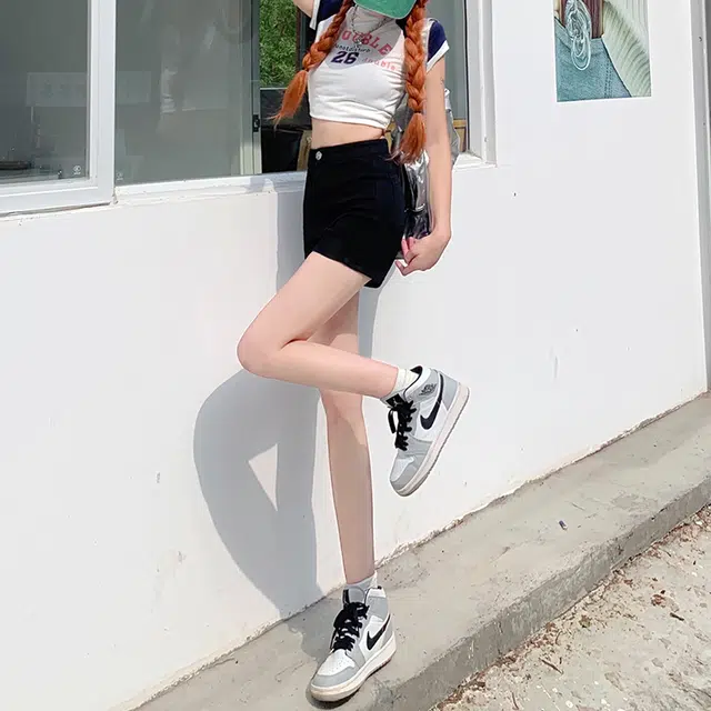 依钗 美式辣妹风超弹舒适百搭休闲热裤时尚牛仔短裤 女款