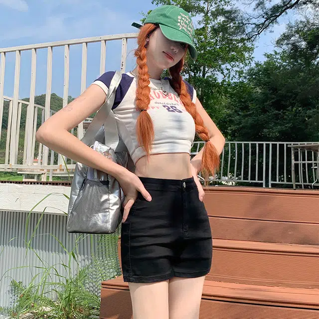 依钗 美式辣妹风超弹舒适百搭休闲热裤时尚牛仔短裤 女款