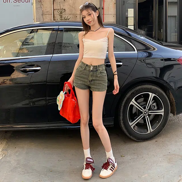 MUCCHIC A