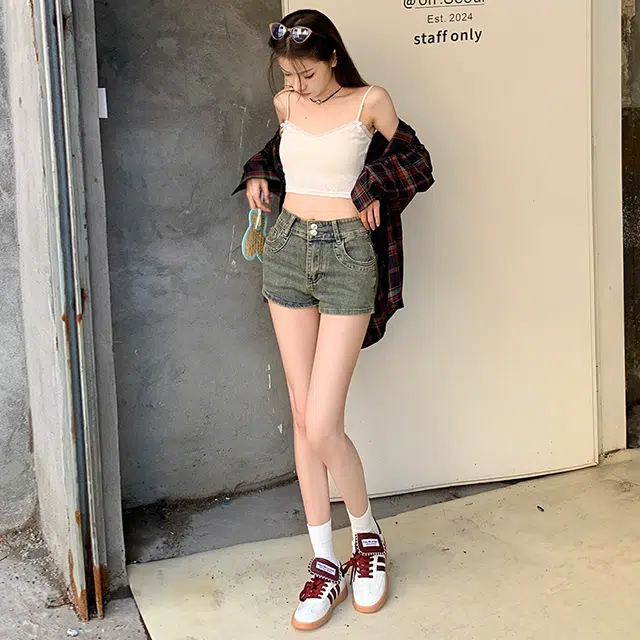 MUCCHIC A